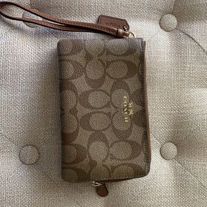 Coach Double Zip Wristlet